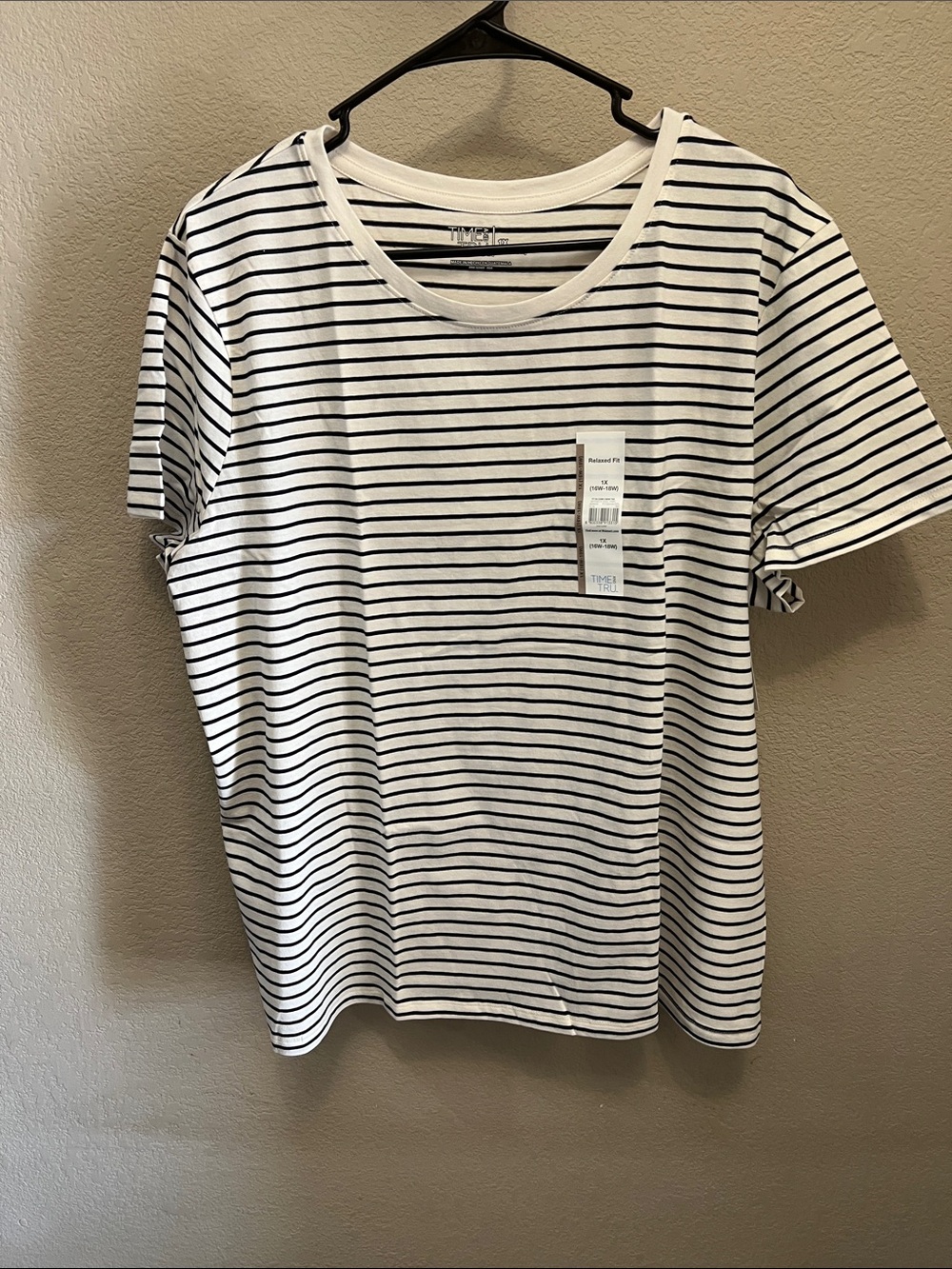 Time and Tru White and Black Striped Short Sleeve Crewneck Tee